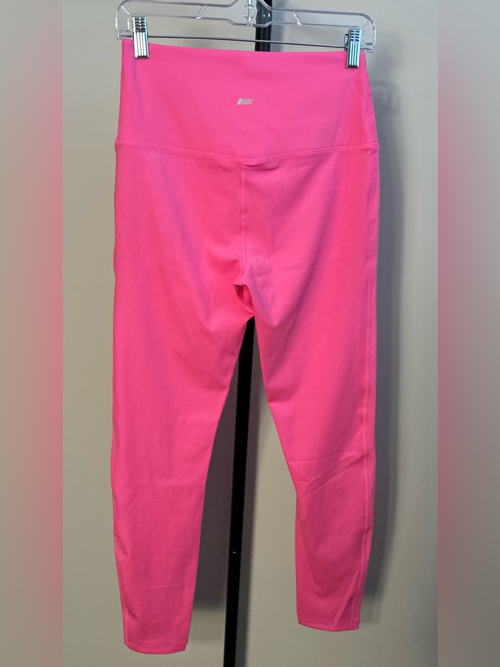 Amazon Essentials Women Bright Pink High-Waist Active Leggings Medium - Picture 4 of 7